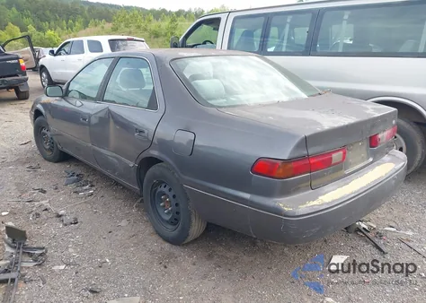 1998 Toyota Camry Le из США, поврежденный, VIN 4T1BG22K4WU299682